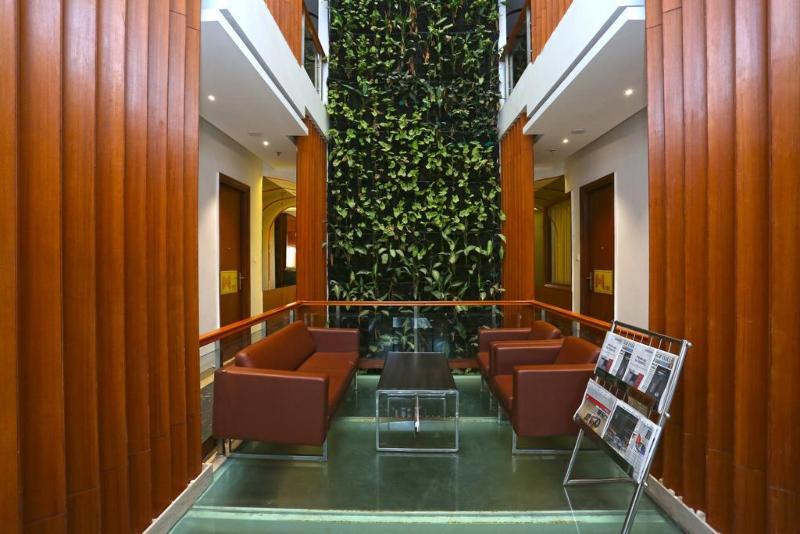 Collection O Motif South City 1 Near Appu Ghar Gurgaon Exterior photo